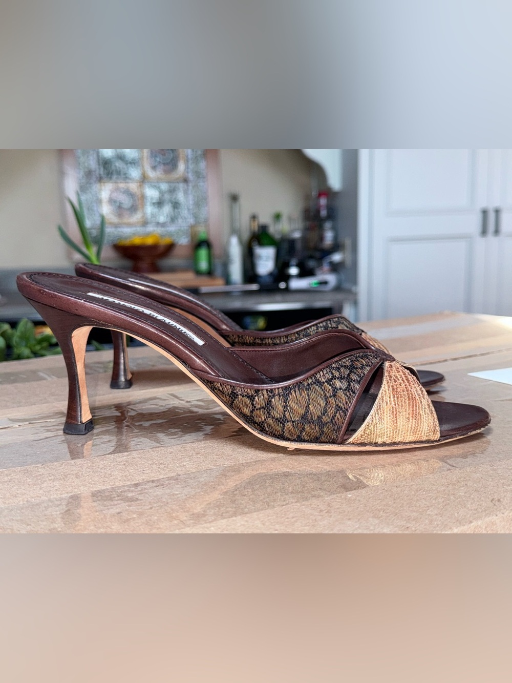 Vintage Manolo Blahnik Brown Knot Front Leather Slide Kitten Heels